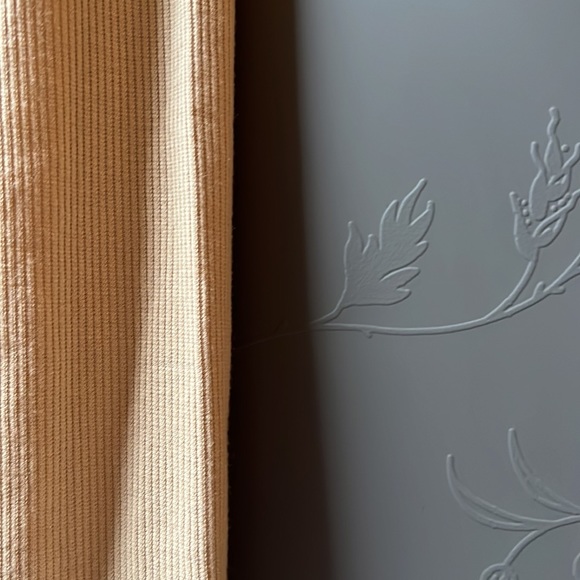 Forever 21 Long Sleeve V-Neck Low Shades of Brown Top Size S - Picture 9 of 9